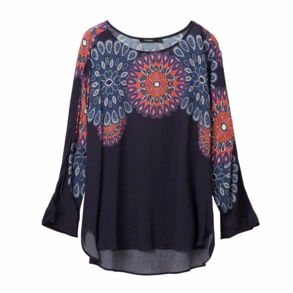 NWT $96 Desigual BOHO Top & ⁉️🎁!